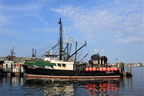 The Mark Darren At Dock Photograph By Peter Vogt