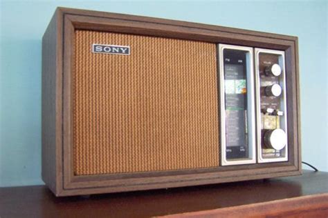 Vintage Sony Am Fm Solid State Radio Faux Wood Sony Etsy Vintage