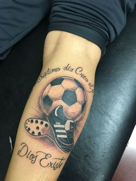 Tatuagem De Futebol 25 Ótimos Exemplos Para Se Inspirar