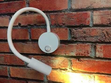 Блог » Гибкий настенный светильник