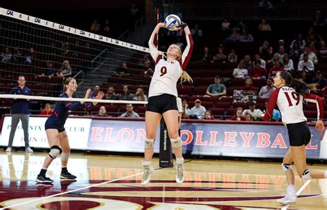 Elon University Volleyball Alumna Takes Her Talents Off The Court And Into Coaching Elon News