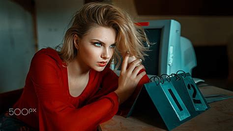 free download Red shirt Damian Piórko women 500px blonde looking