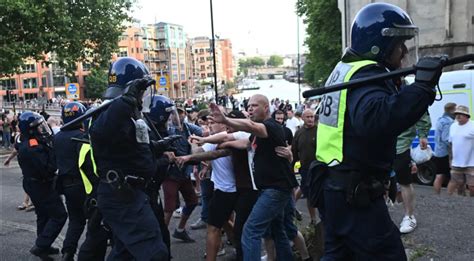 More Than Arrests After Far Right Demonstrations Turn Violent