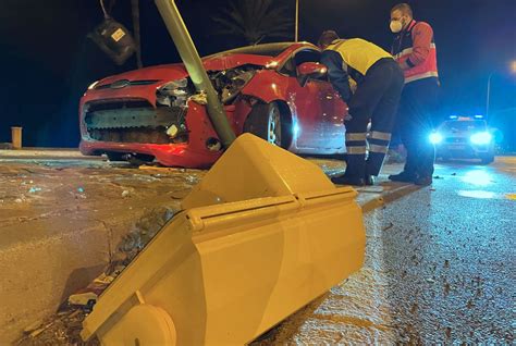 Un Conductor Ebrio Provoca Un Accidente Con Dos Heridos En Palma