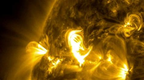 Science Of The Sun Nasa Releases Solar Flare Footage Bbc News