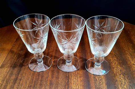 Starburst Wheel Etched Hand Blown Cocktail Glass Unknown Etsy