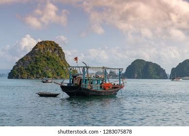 Ha Long Bay Quang Ninh Province Stock Photo 1283075878 | Shutterstock