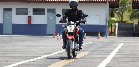 Veja Como Passar No Exame Prático De Moto Saiba Tudo