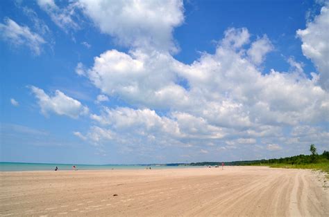 Visiting Port Burwell Beach: A Gorgeous Summer Day Escape