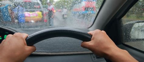 Consejos Para Conducir Con Lluvia Tyrelastic