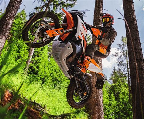 KTM Unveils A Revamped 890 Adventure R For 2023 ADV Pulse