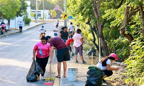 Isleños se unen para retirar escombros en zona insular Noticias de