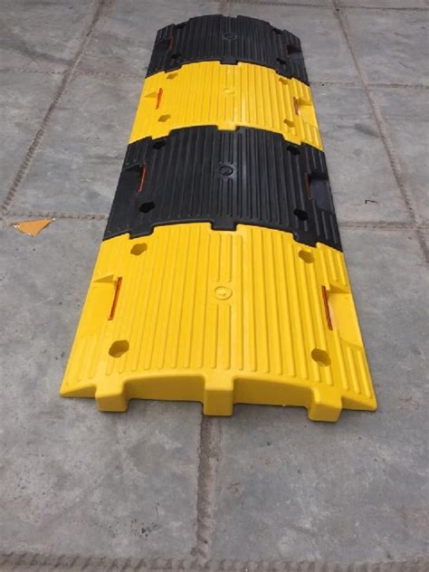 Plastic Speed Breaker Pattern Plain S2m Enterprises Ghaziabad