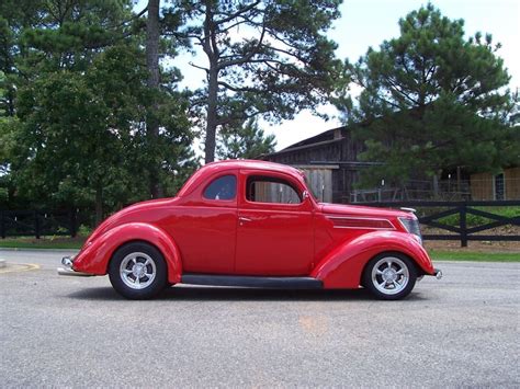 Show winner 1937 Ford 5 Window Coupe Hot Rod for sale