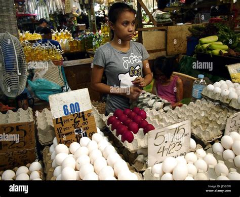 Manila Street Market Hi Res Stock Photography And Images Alamy