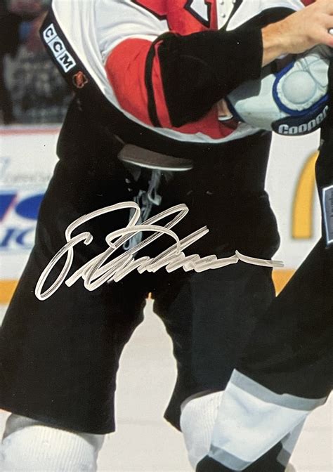 Eric Lindros Signed Flyers 16x20 Photo (JSA) | Pristine Auction