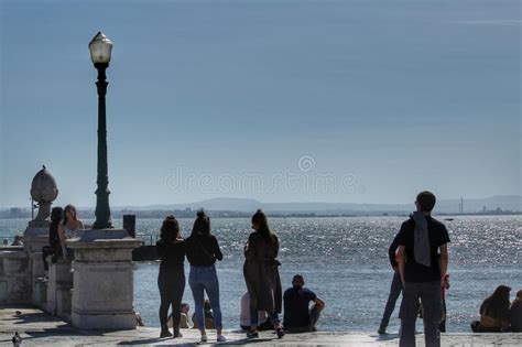 Cais Das Colunas E O Rio Tagus De Lisboa Foto De Stock Imagem De