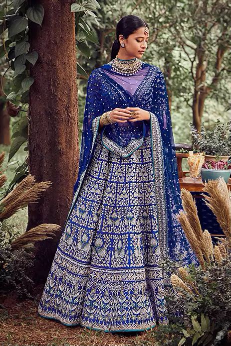 10 Ways To Wear Cobalt Blue This Festive Season Weddingsutra