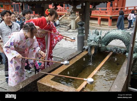 Kiyomizu Ders Hi Res Stock Photography And Images Alamy