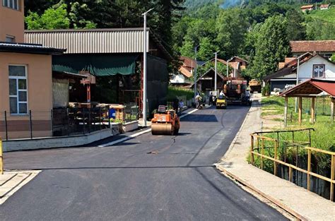 Maslovare Završeno asfaltiranje centralne ulice Kotor Varoš Glas