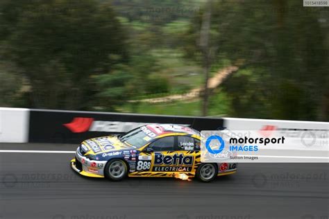 Yvan Muller Fra Craig Lowndes Aus Betta Electrical Ford Falcon