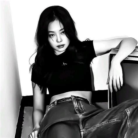 Pin By Ruby On Pins Criados Por Voc Blackpink Fashion Kim Jennie