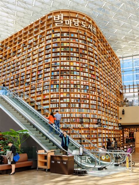 Biggest Libraries In The World In Pics