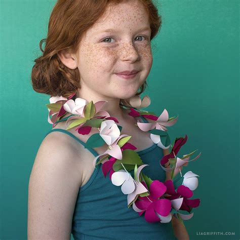 Paper Flower Lei Lia Griffith Paper Flowers Flower Lei Paper