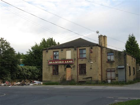 Bradford Arms Bowling Back Lane © Stephen Armstrong Geograph