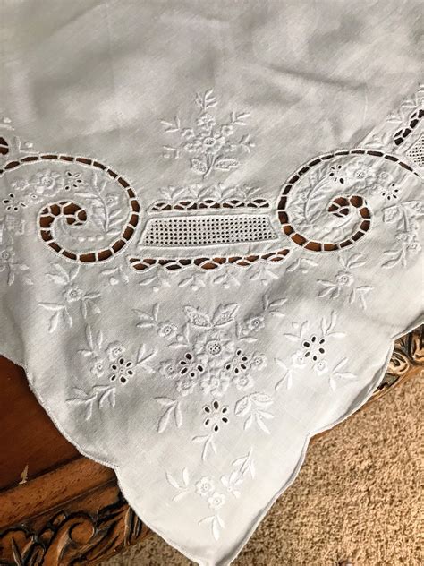 Antique Embroidered White Linen Tablecloth Inches Point De Venise