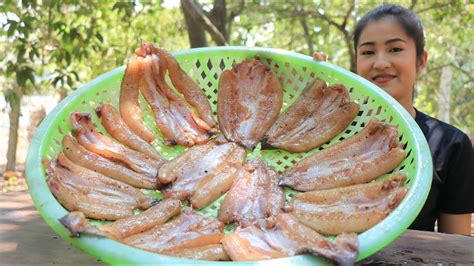 How To Make Dried Fishes At Home Yummy Dried Fish Recipe Prepare By