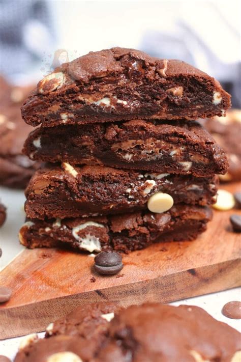 Triple Chocolate Nyc Cookies Janes Patisserie