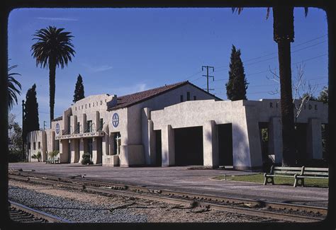 Santa Fe Railroad Station 7th Street Riverside Californ Flickr