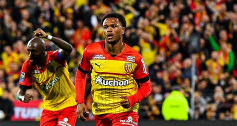 Lens Lo S Openda Rejoint Le Rb Leipzig Off