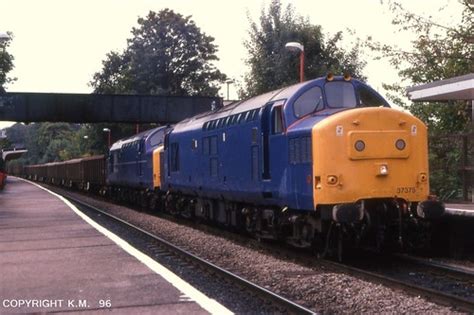 37375 37372 | 37375+37372 on 6Z72 from EH at Reading west, 2… | Flickr
