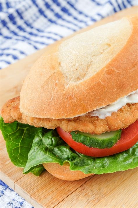 German Schnitzel Sandwich (Schnitzelbrötchen) - Recipes From Europe