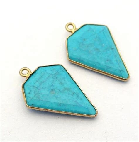 Bezel Set Turquoise Gemstone Connector Heptagon Shape Formed At Rs