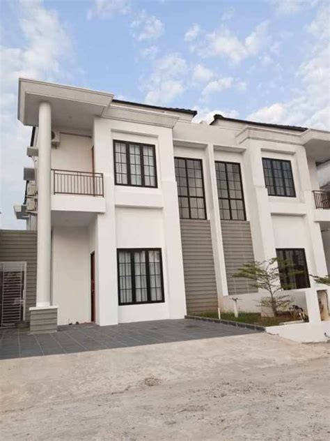 Dijual Rumah Cluster Mewah Dekat Harapan Indah Bekasi