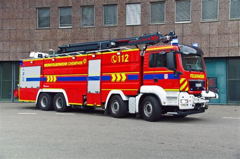 Neues Sicheres Design F R Den Fuhrpark Der Werkfeuerwehr Currenta