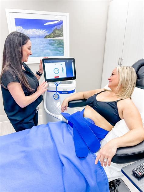 Freeze Away Fat How Does Coolsculpting Work Healthy Solutions