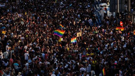 Así Será La Marcha Del Orgullo Lgtbi 2023 En Madrid Horario Recorrido Cortes De Tráfico