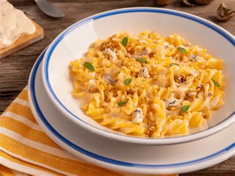 Fusilli Sa Gorgonzolom Kockicama Kruške I Orasima Barilla