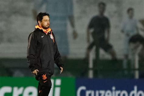 Arthur Elias Detona Calend Rio Do Paulista Feminino Antes De Derrota