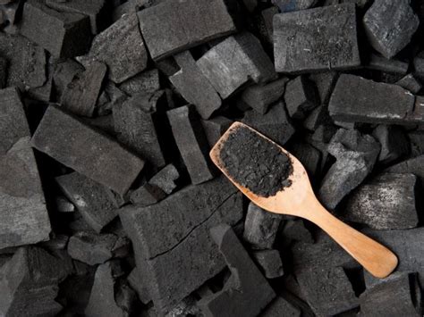 Why is activated charcoal so amazing? It detoxes, debugs and cleanses!