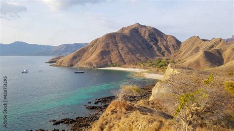 Pantai Merah Pink Beach In Labuan Bajo Indonesia Stock Photo Adobe