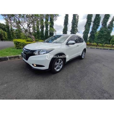 Mobil Honda New HRV E CTV 2018 Bekas Warna Putih Harga Nego Di Denpasar