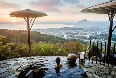 Best Hot Springs In Japan To Relax In Nature Thrillist