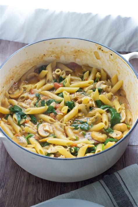 This One Pot Pasta With Chicken Spinach Mushroom Is Ready In 30