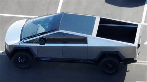 Tesla Cybertruck Actualizado Apanhado Na Pista De Testes