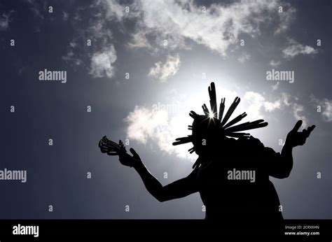 Risen Christ Statue High Resolution Stock Photography and Images - Alamy